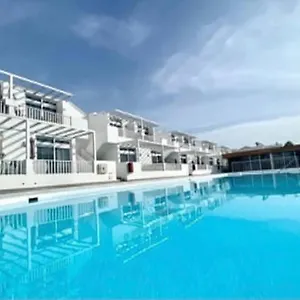 https://los-gracioseros-puerto-del-carmen-lanzarote-35510.puertodelcarmen-hotels.org